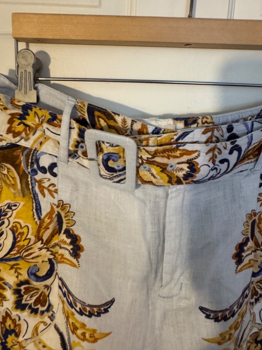 Joie Linen Dress Shorts - Picture 2 of 5